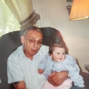 Meet your Posher, Sandy